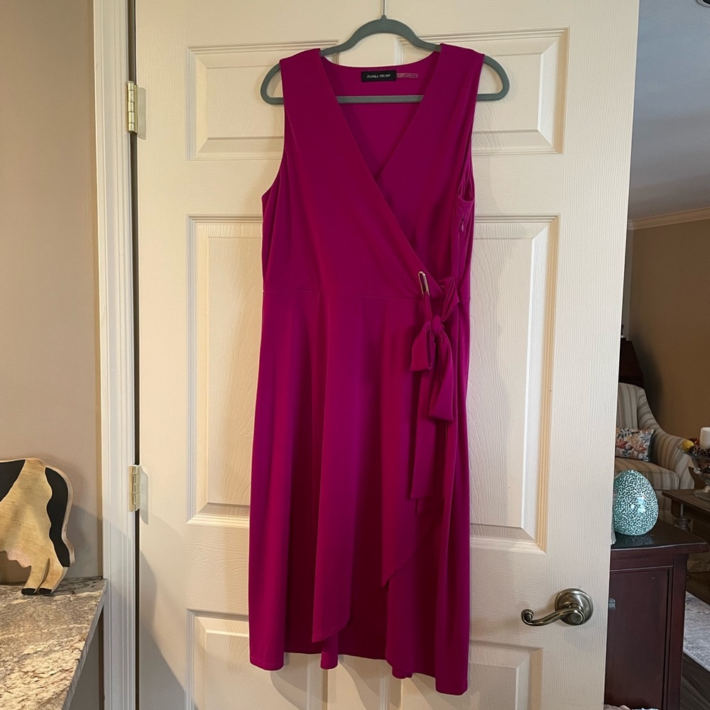 Ivanka Trump Dress Size LG